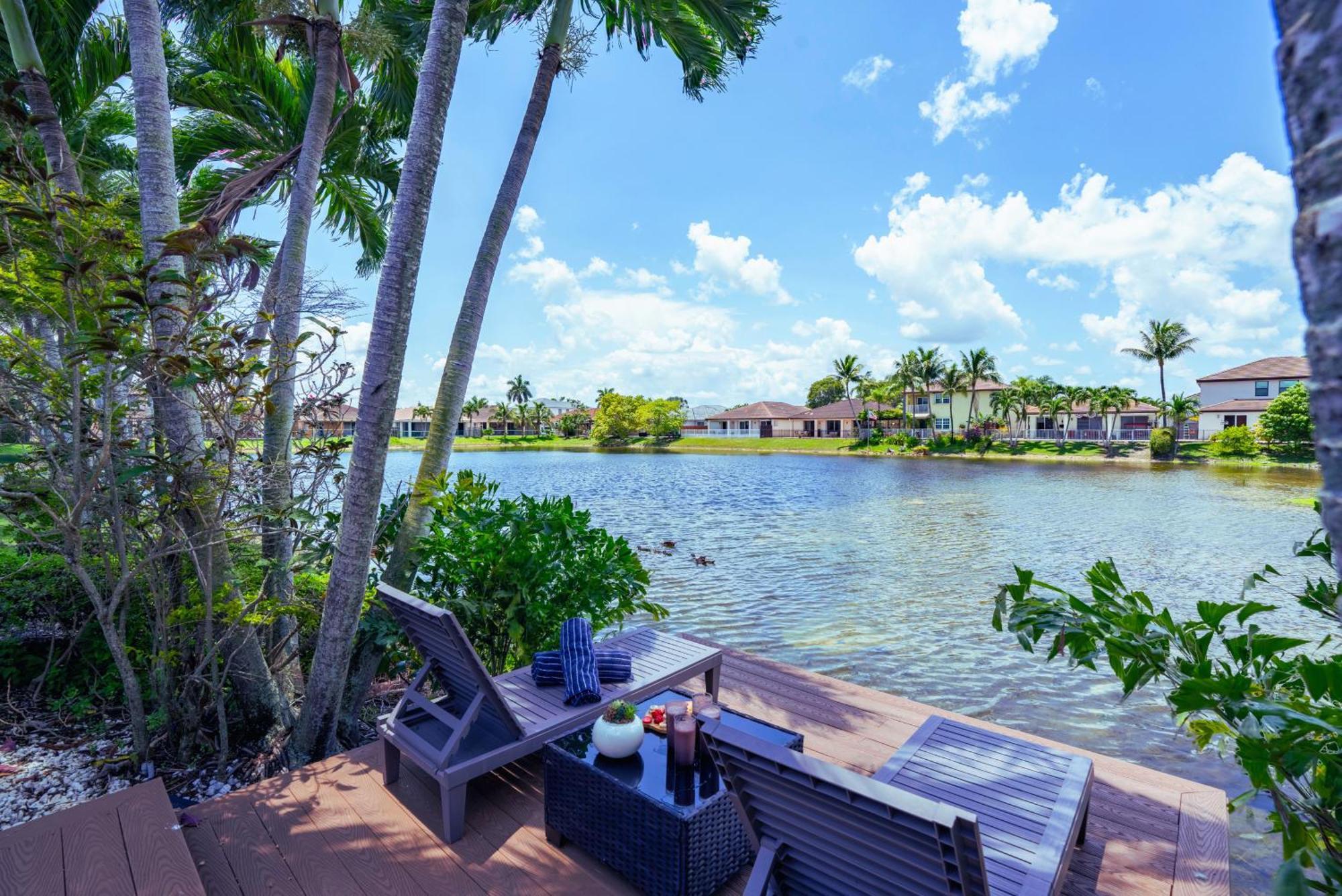 Avatar Luxe 5br W Cinema, Pool, Game & Bbq Villa